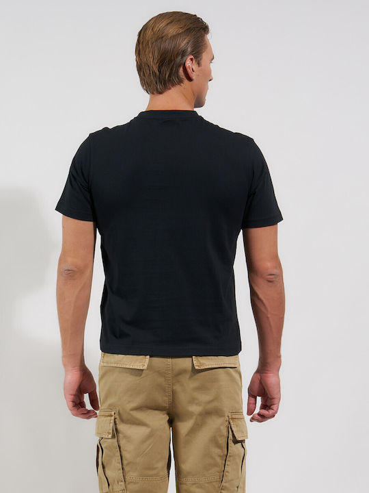 Iotu T-Shirt Schwarz