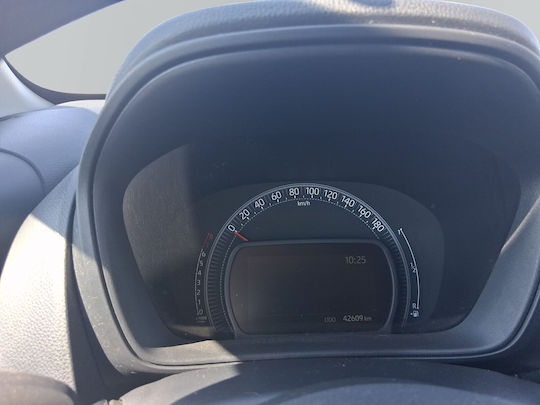 Toyota Aygo X 1.0L CVT X-Play '24