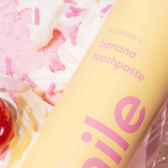 Fluoride Toothpaste Banana Flavor Banana Hismile 60 G