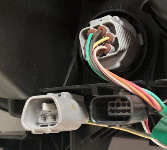 ABC Parts Αριστερό Μπροστινό Φανάρι Led για Mitsubishi Eclipse Cross