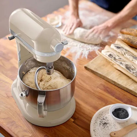 Kitchenaid Artisan Kitchen Machine 375W with Stainless Bowl 6.6L White