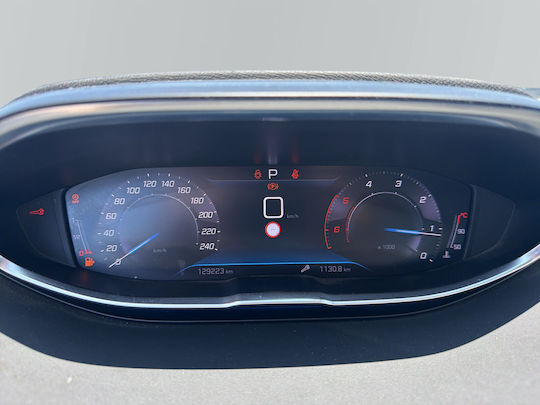 Peugeot 3008 1.5 BlueHDI EAT8 Active Plus '22