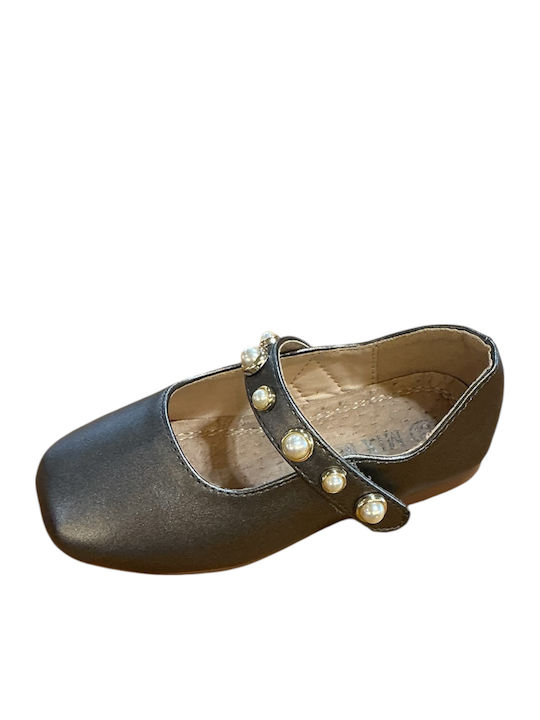Kids Pumps & Ballerinas With Hoop & Loop Closure Silver