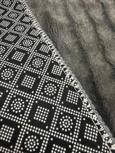 Linea Home Килим Неплъзгащ Се Furry 70x200см Сив Linea Home Килим Неплъзгащ Се Furry 70x200см Сив