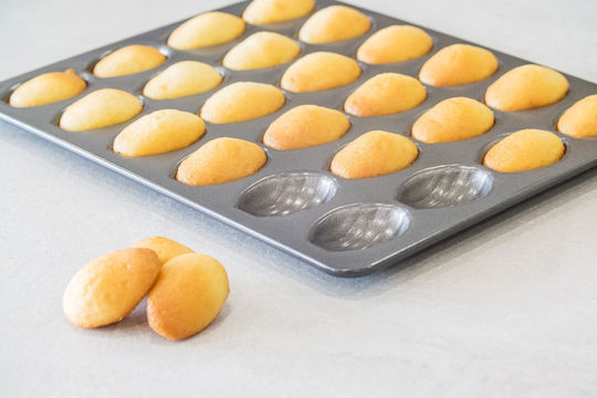 Kitchen Craft Форма За Сладкарство От Неръждаема Стомана 27x21см
