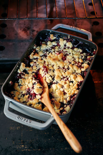 Staub Cast Iron Baking Pan with Enamel Interior Coating 20x30cm
