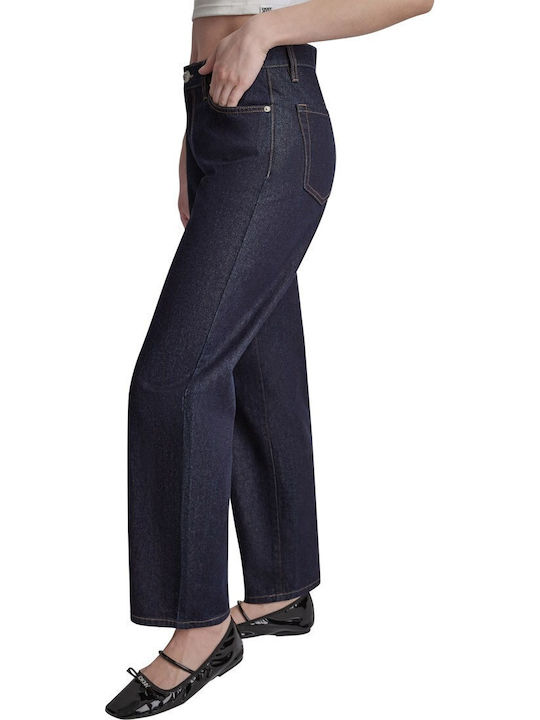 DKNY