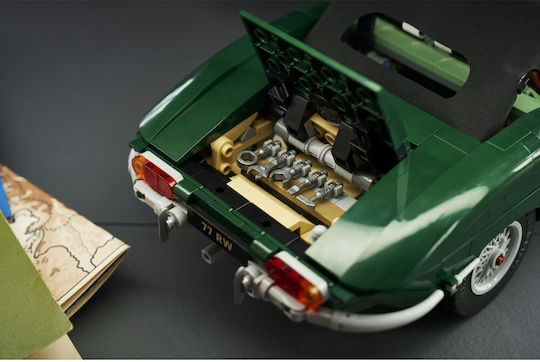 LEGO Icons Jaguar Type E за 18+ Години 1673бр