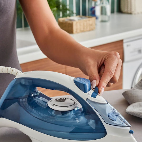 Morphy Richards Steam Iron 2200W with Ceramic Plate and Continuous Steam Supply 35gr/min