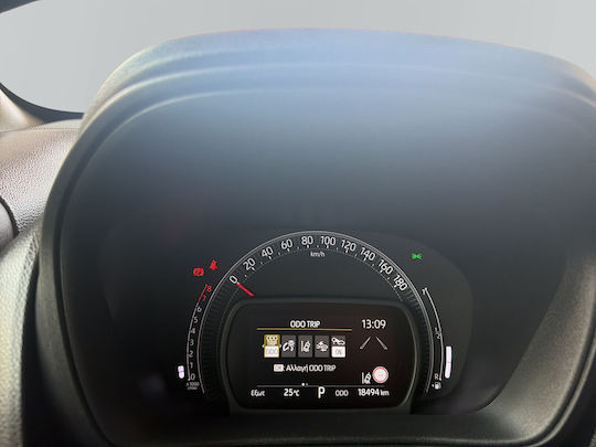 Toyota Aygo Cross X 1.0L CVT X-Play '24