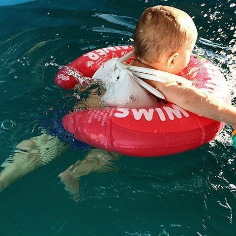 Swimtrainer Beige