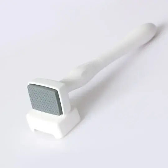 Derma Gesichtspflegegerät Mikroneedling t02114100