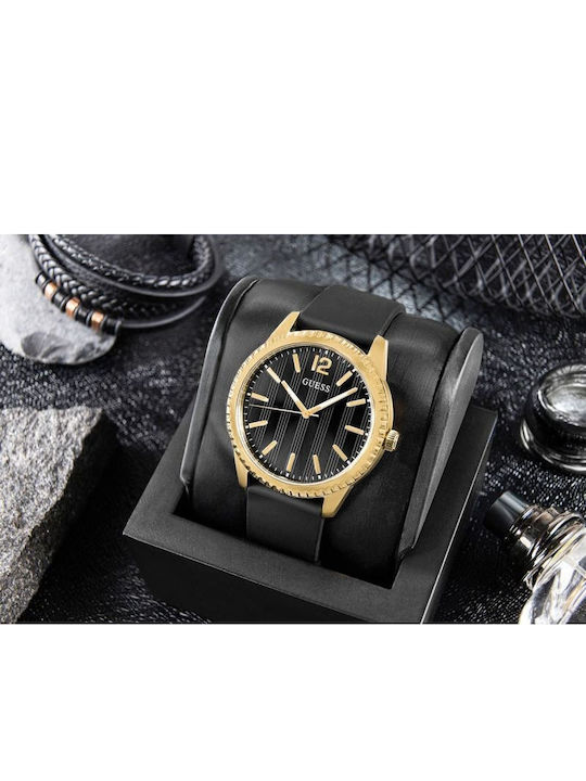Guess Chip Men's Watch 40mm Battery with Black Metal Bracelet
