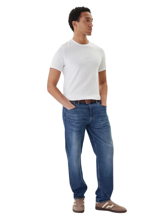 T-shirt White