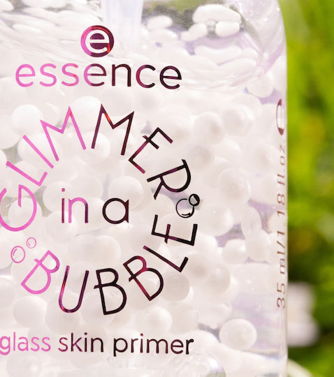 Essence Основа за лице в кремообразна форма Glimmer In A Bubble 35ml