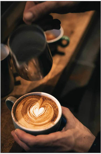 Πίνακας Pouring Latte Heart Design Pouring Latte Heart Design 100x150