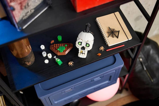LEGO Конструктори Halloween Skull Candle за 9+ Години 204бр