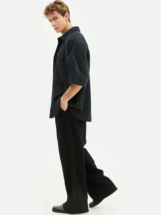 Short Sleeve Corduroy Shirt in Wide Line Black