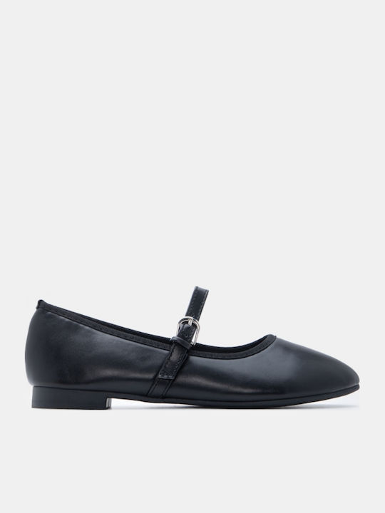 Women's Pointed Toe Ballerina Shoes With Strap In Black Color
