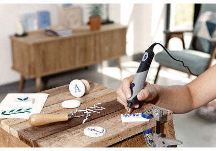 Dremel 2050-15 Ротационен Електрически Мулти Инструмент с Регулиране на Скоростта
