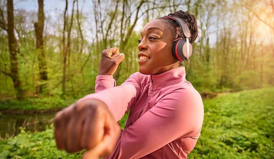 Philips Wireless / Wired On Ear Headphones with 80 hours of Operation Muticolot