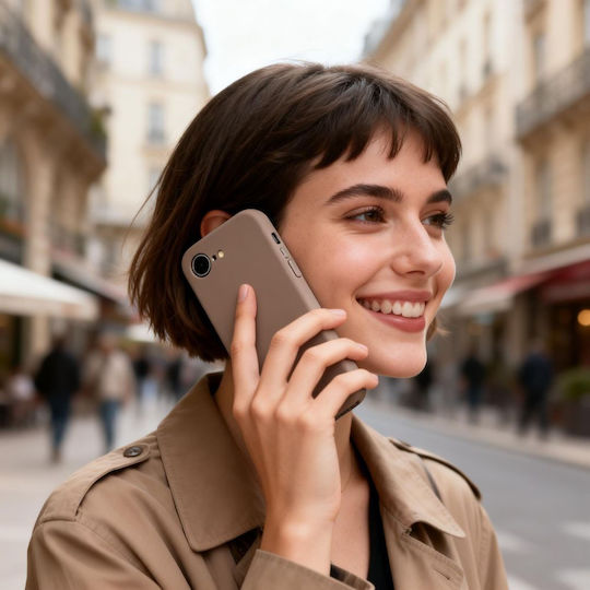 Tech-Protect Back Cover din Silicon Maro (iPhone 17e / 16e)