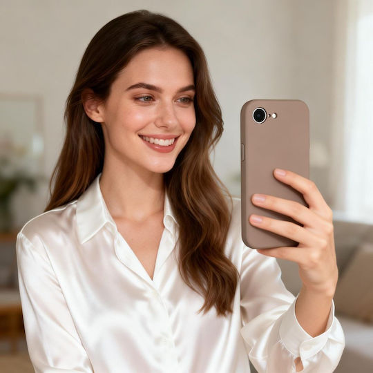 Tech-Protect Back Cover din Silicon Maro (iPhone 17e / 16e)