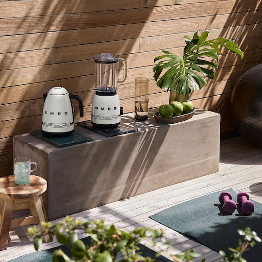 Smeg Блендер с Пластмасова Кана 1.5 lt 800W Бял BLF03PCWEU