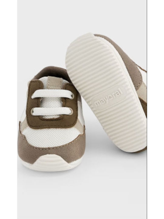 Mayoral Βρεφικά Sneakers Αγκαλιάς Καφέ