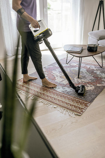 Karcher VC 4 Cordless Myhome Pet Презареждаща Вертикална Прахосмукачка 2 в 1 Stick и Ръчна 21.6V Бяла