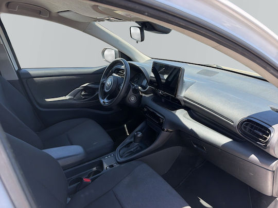 Toyota Gebrauchtwagen Toyota Yaris 1.5 HDF Geschäft 22