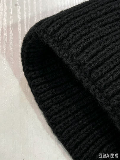 Beanie Unisex Fleece Wendbarer Strickmütze in Schwarz