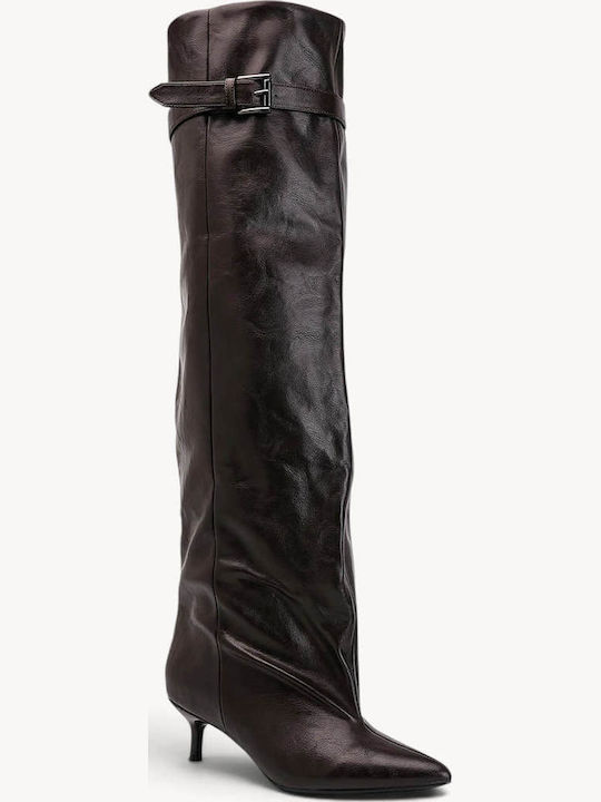 Braune Damenstiefel mit Gürtel am Körper Über dem Knie verlängerte Silhouette