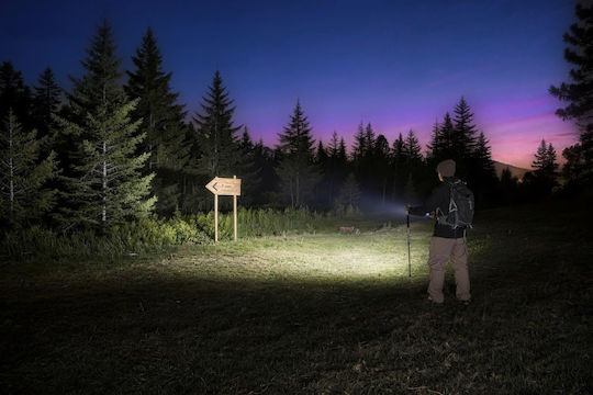 Olight Rechargeable LED Flash Light With Maximum Brightness 1600 Lumen Baton 4