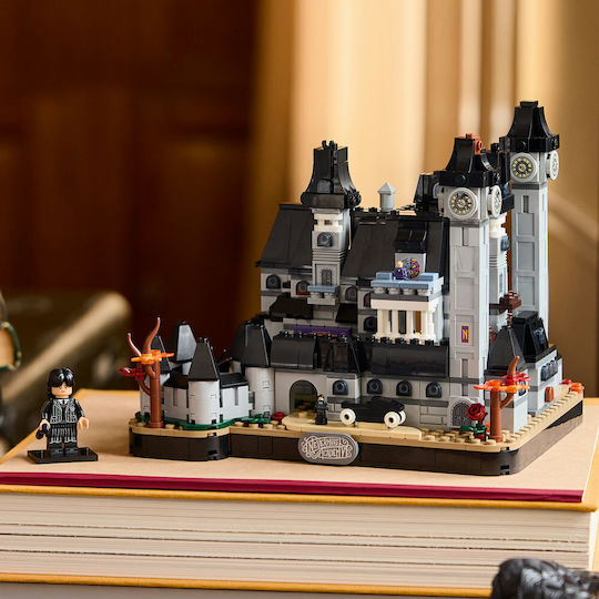 LEGO Lego Mittwoch Nevermore Academy Für 10+ Jahre 890Stücke
