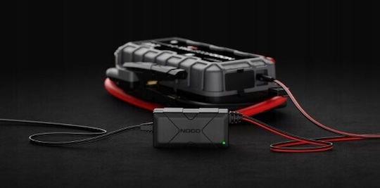 Noco Boost Max UltraSafe Tragbarer Batterie-Starter 3000A mit Power Bank USB Taschenlampe 24V 3000A