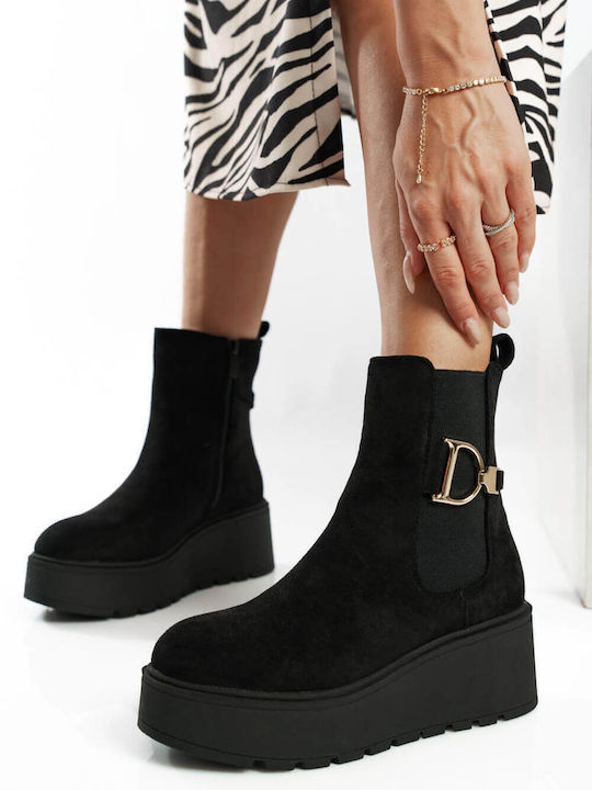 Schwarze Wildleder Stiefeletten Chelsea Mit Metallischem Dekor Schwarze Wildleder Stiefeletten Chelsea Mit Metallischem Dekor