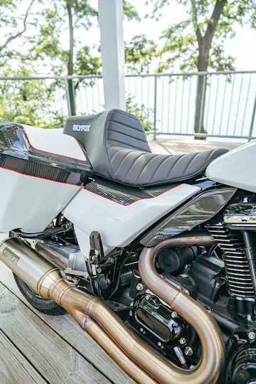Slyfox Saddle Highnoon 4704b-slyfox Harley Davidson Fltrxse 1977 Abs 24 1pc Black
