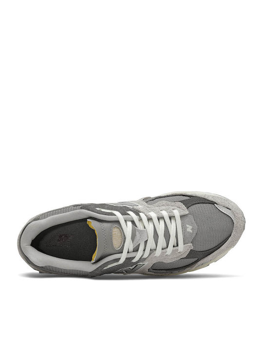 2002r Chunky Sneakers Rain Cloud