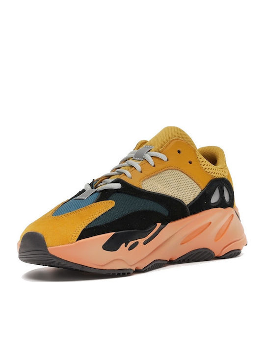 Yeezy Boost 700 Сникърси Sun