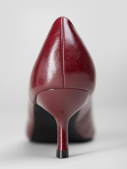 Pointed Toe Heels with Thin Mid Heel Burgundy