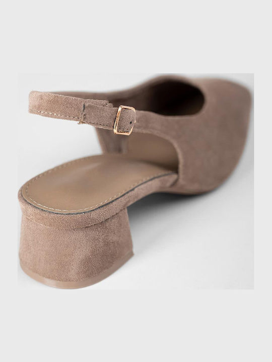 Suede Heels with Chunky Low Heel Brown