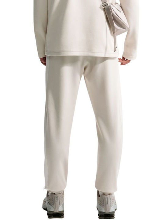 Sportswear Club Herren-Sweatpants mit Gummizug Creme