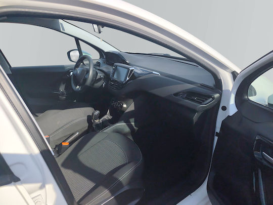 Peugeot Gebrauchtwagen Peugeot 208 1.5 BlueHDi BM5 Business Erstzulassungsjahr 19