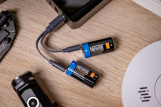 Newell Wiederaufladbare Batterien CR123A 700mAh 3V 2 Stück