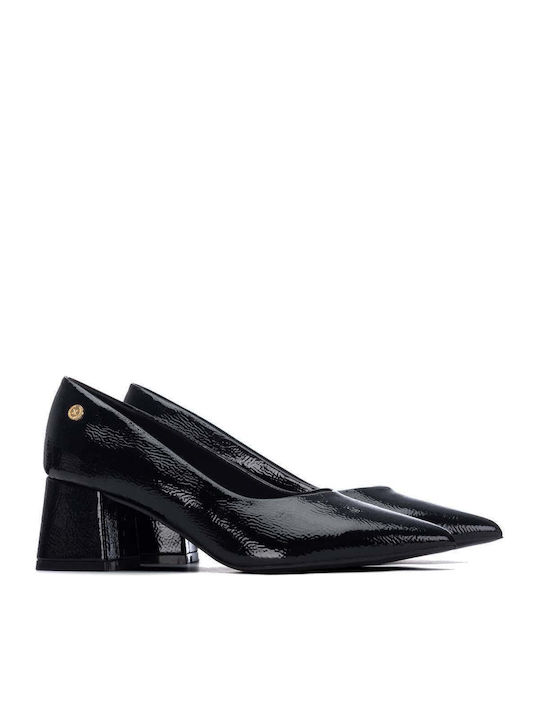 Pumps aus Lackleder mit Mittelhohem Absatz Schwarz