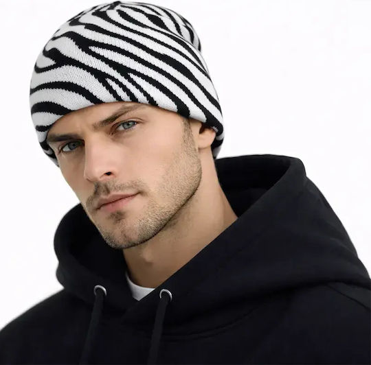 Beanie Unisex Knitted Beanie in Black Colour