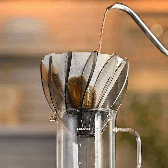 Hario Dripper V60 Suiren Black and White