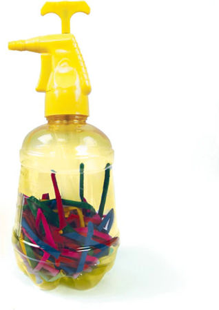 Zusammensetzung mit 50 Mehrfarbigen Luftballons