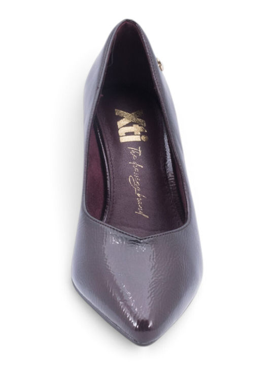 Pumps aus Lackleder mit Mittelhohem Burgundischer Absatz